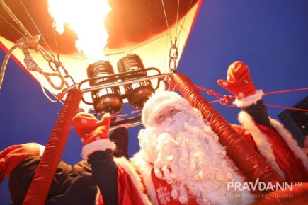 Сердца, шары и зимняя сказка — в Нижнем прошел фестиваль «Рождественская фиеста»